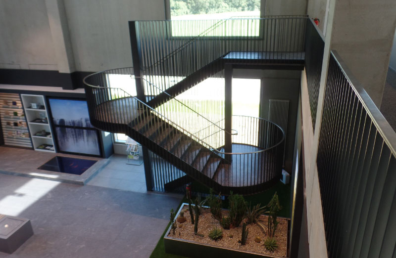 Stahltreppe mit Gussasphaltbelag